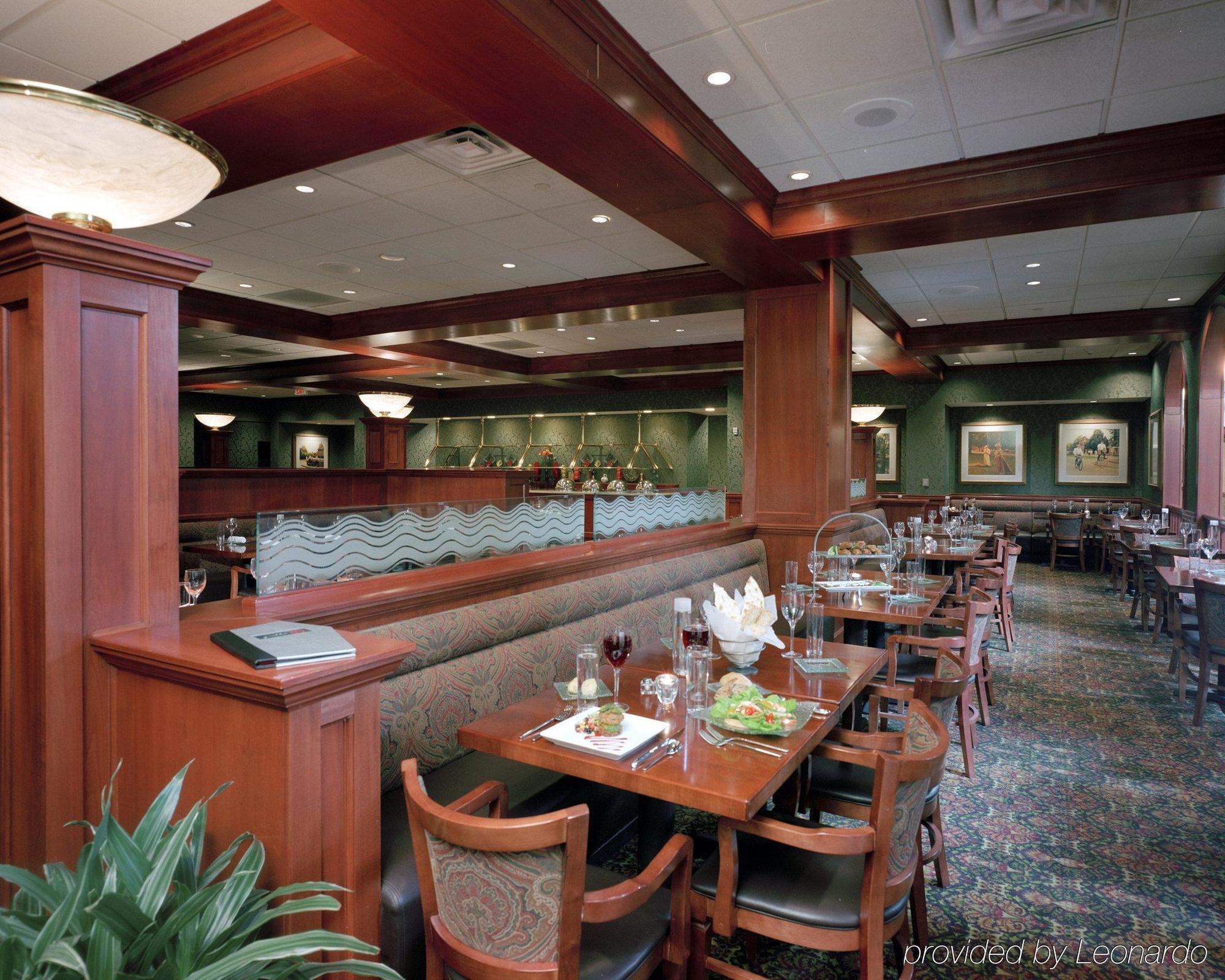 Doubletree By Hilton Dearborn Hotel Restaurant photo