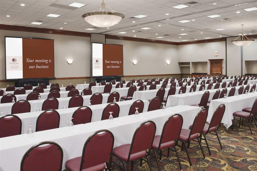Doubletree By Hilton Dearborn Hotel Facilities photo